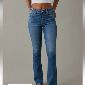 American Eagle Next Level High Rise Skinny Kick- dark wash 6 Short